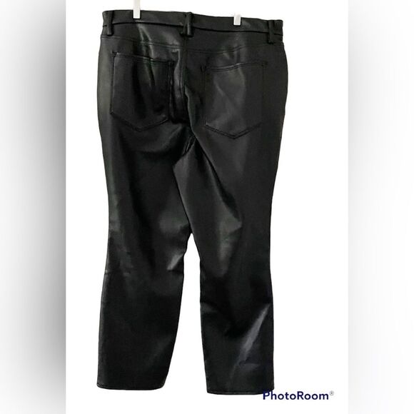 Good American Better Than Leather Faux Leather Pants 16 - Picture 6 of 9